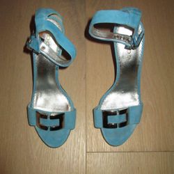 Y2K baby blue suede Bebe heels