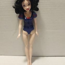 Nice Disney Snow White Doll