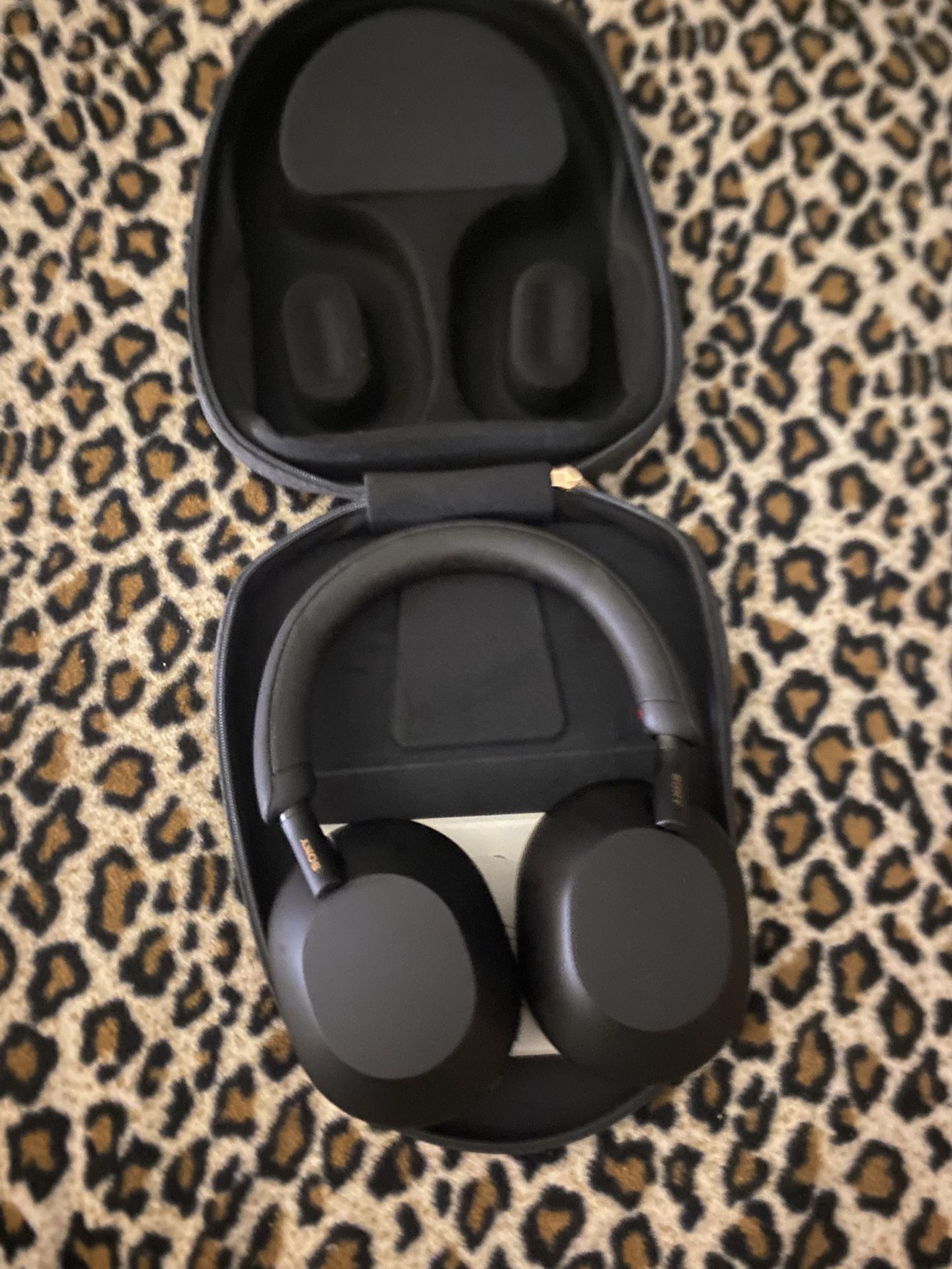 Sony WH-1000XM5 Over-Ear headphones