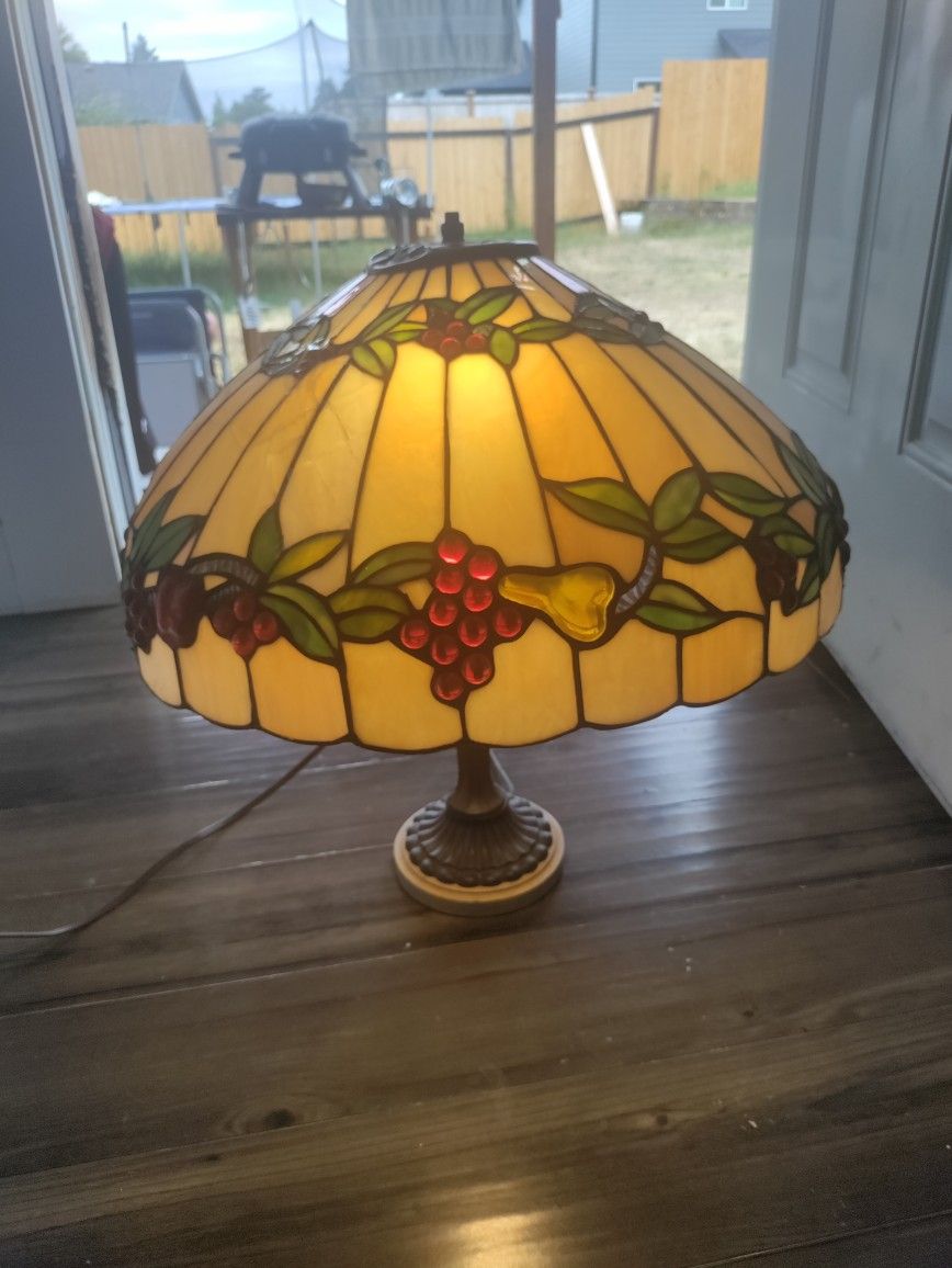 Lamp. Table  Workin. 