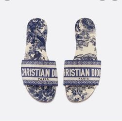 Sandals, Size 8