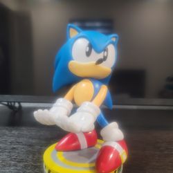 (FLASH SALE) 🔵 Cable Guys Sonic Hedgehog PVC Video Game Controller and Phone Holder Statue 🔵