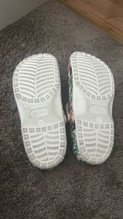 Crocs size 11