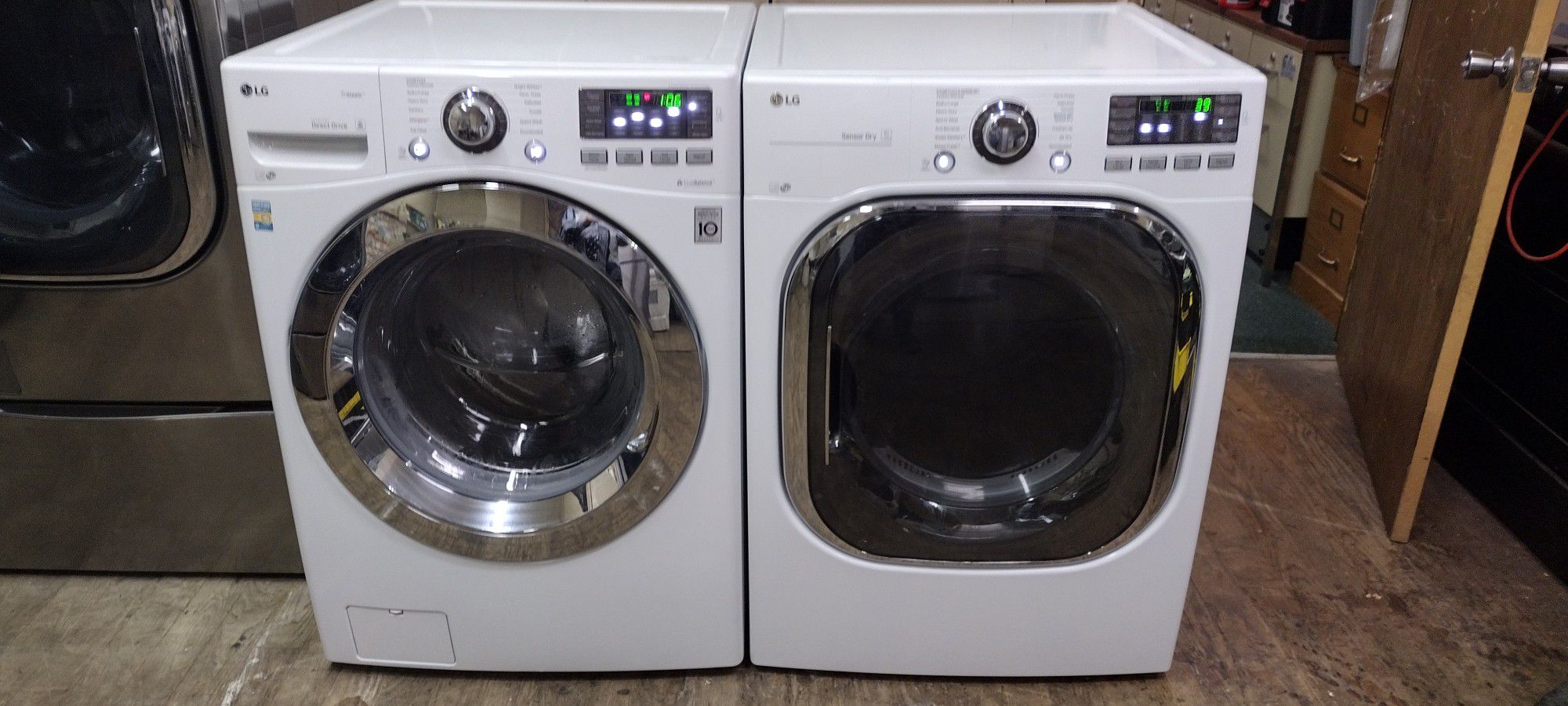 LG Elite White FrontLoad Washer & Electric Steam Dryer Set - Stackable & DownLoadable.