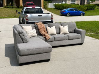 L MODERN STYLE  SECTIONAL - ASHLEY FURNITURE - SAME DAY FREE DELIVERY✅🚚✅