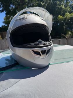 Motorcycle helmet