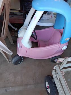Pink Little Tikes Car