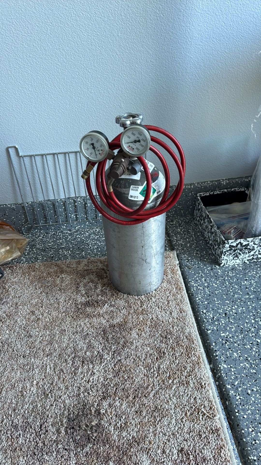 CO2 Tank And Regulator