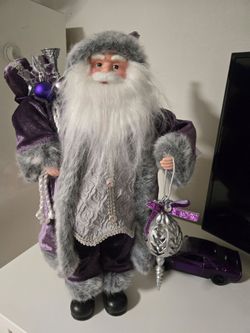18" purple Santa NEW $10
