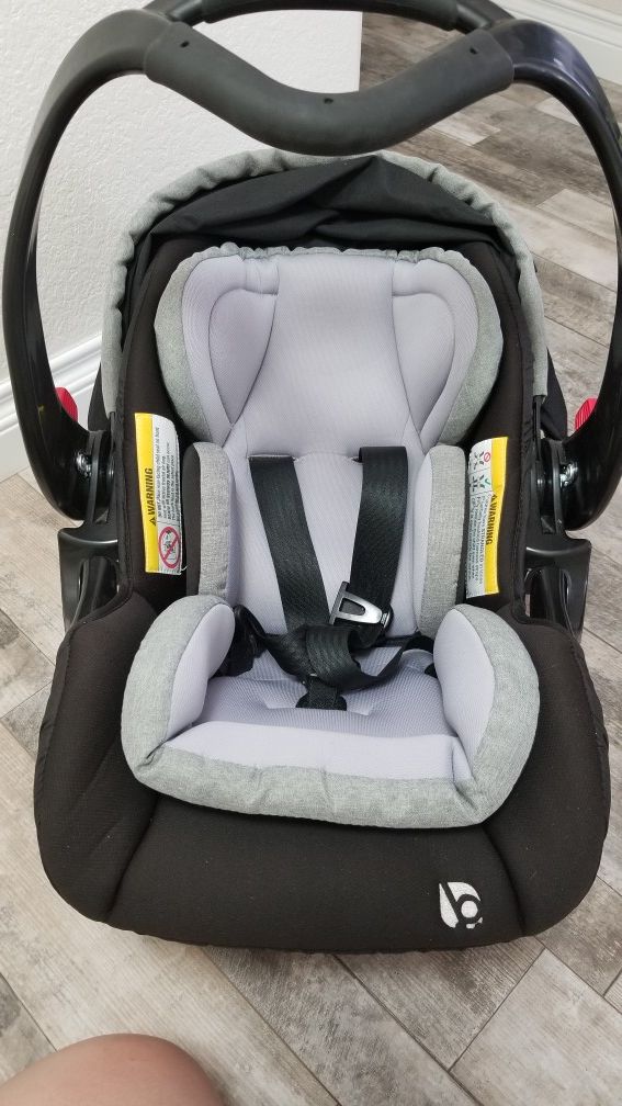 Baby trend carseat, newborn, safety car seat baby boy baby gir