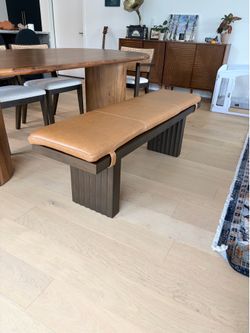 Dining bench + 4 chairs like new