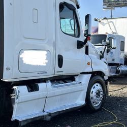2010 Freightliner Cascadia