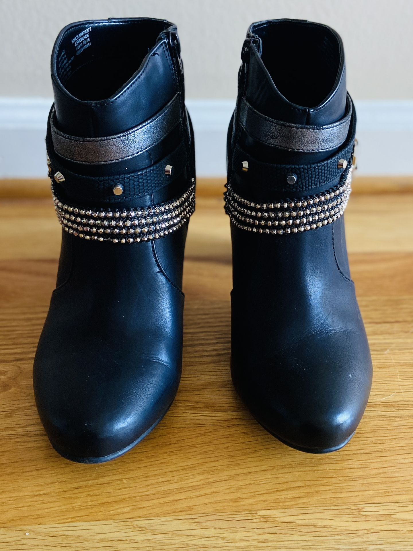 Size 8,med Black Boots, Jennifer Lopez