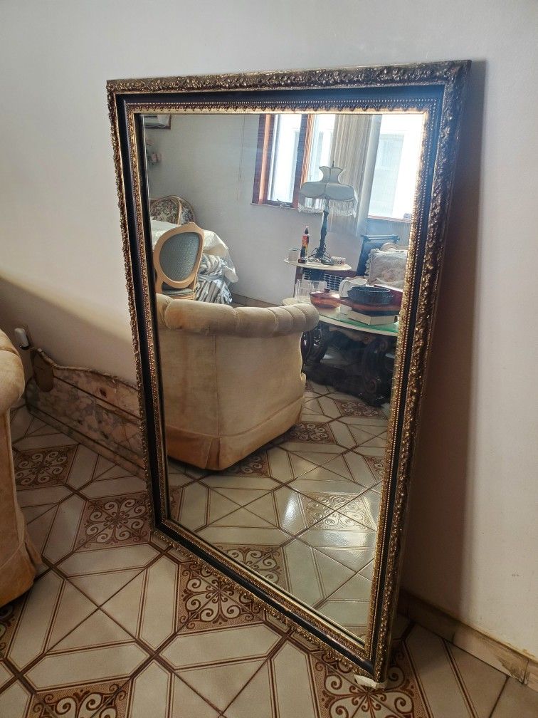 Beautiful Large Italian Gilted Wood Mirror