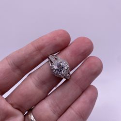 Diamond Engagement Ring (2.00 C.t) Cert!