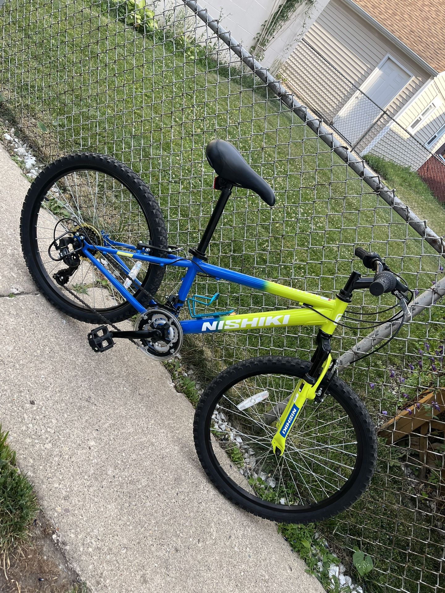 Nishiki Mountain Bike