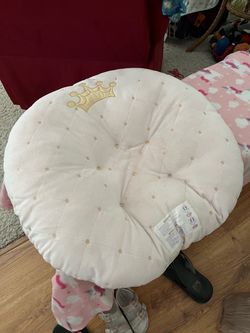 Baby pillow $5