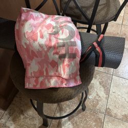 Hot Works Matt, Towel And Carrier