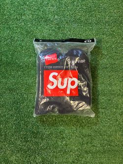 Men’s black supreme crew socks
