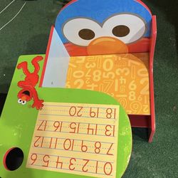 Elmo children’s desk