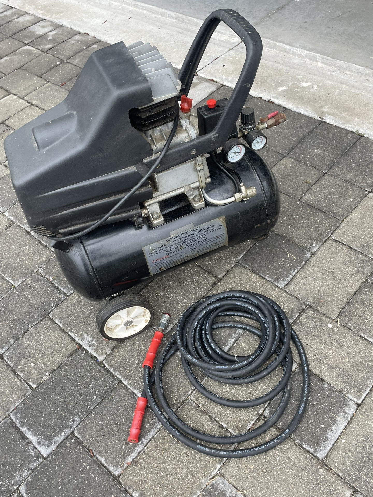 2 Hp Air Compressor W/hose