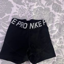 nike pro shorts 
