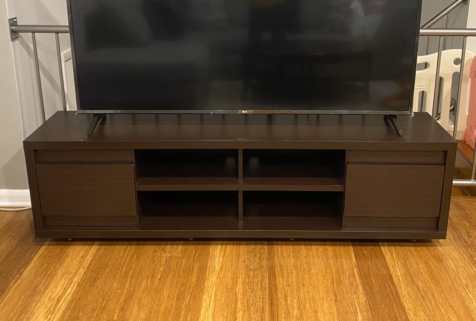 TV stand for TVs up to 70"