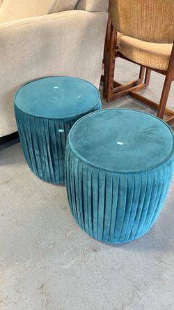 (In store) Teal Velvet Ottoman Pouf