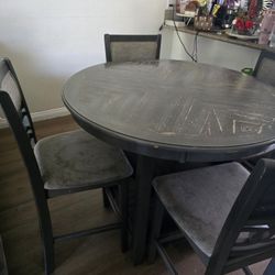 Dinning Table