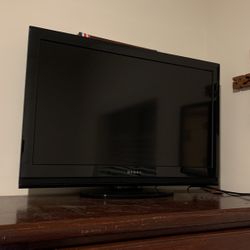 Dynex 32 inch TV 
