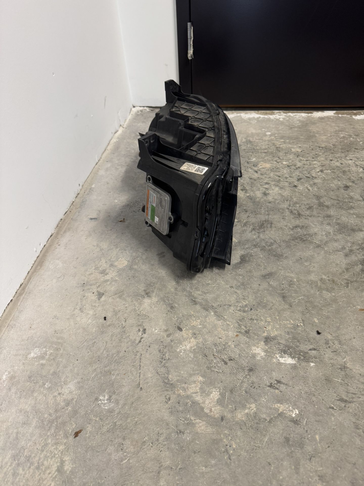 OEM 2021 Dodge Charger HID Headlight Assembly