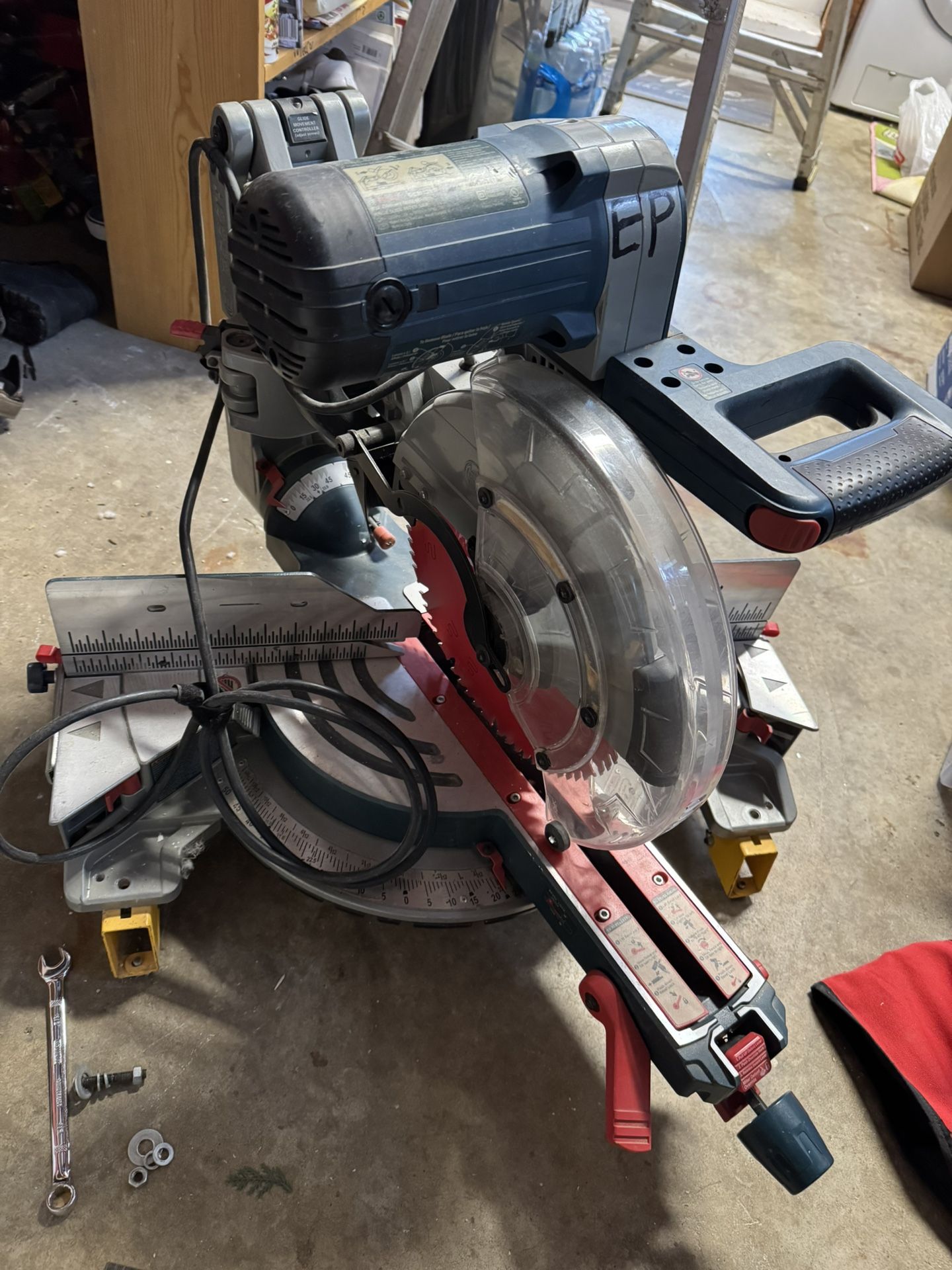 BOSCH Miter Saw