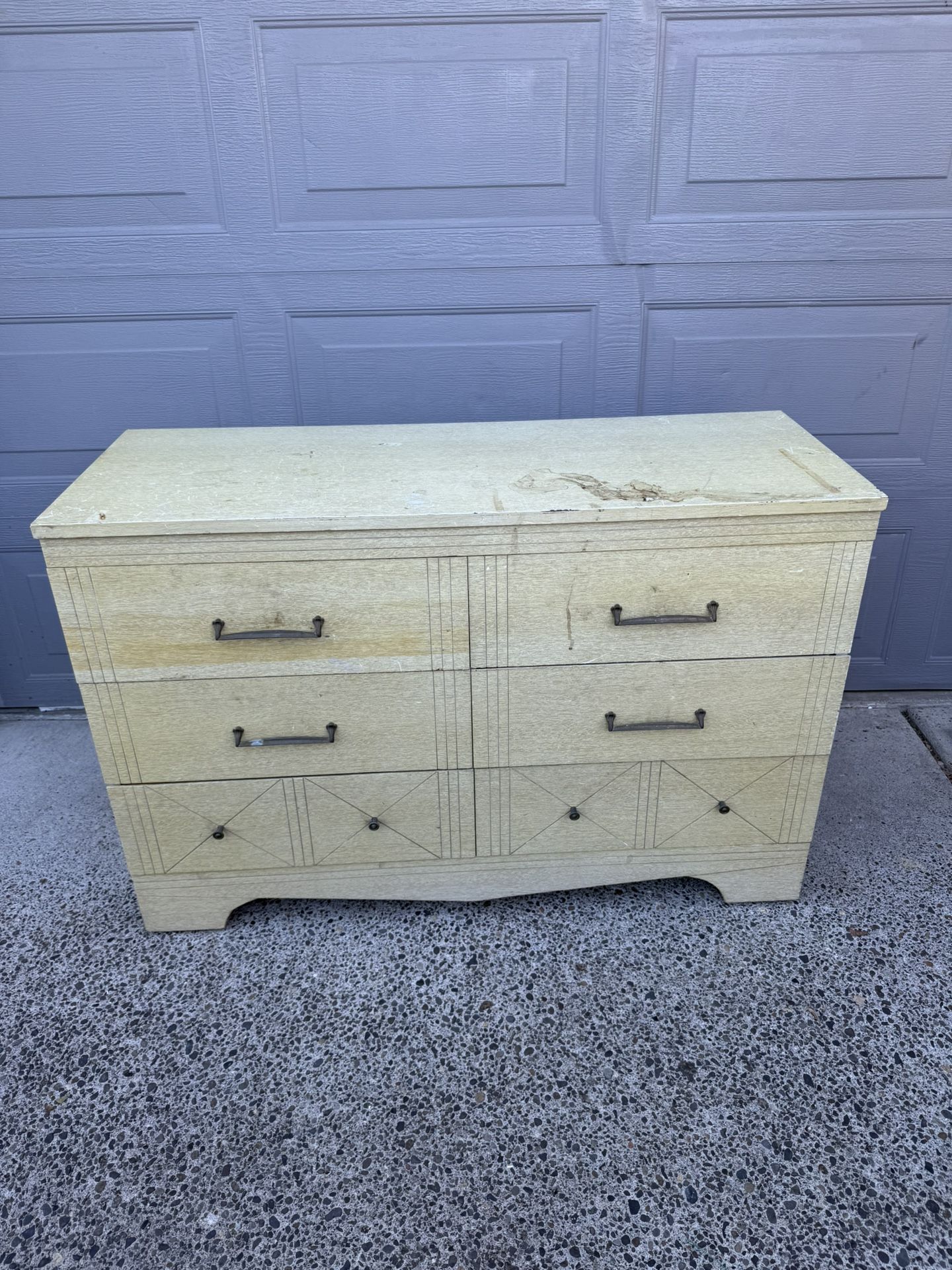 Dresser