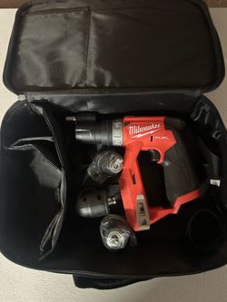 Milwaukee 4 in 1