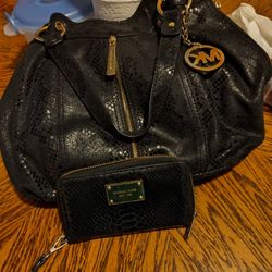 Purse with wallet