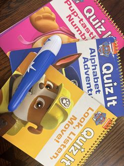 Paw Patrol Quiz it Pen and 3 Books $12