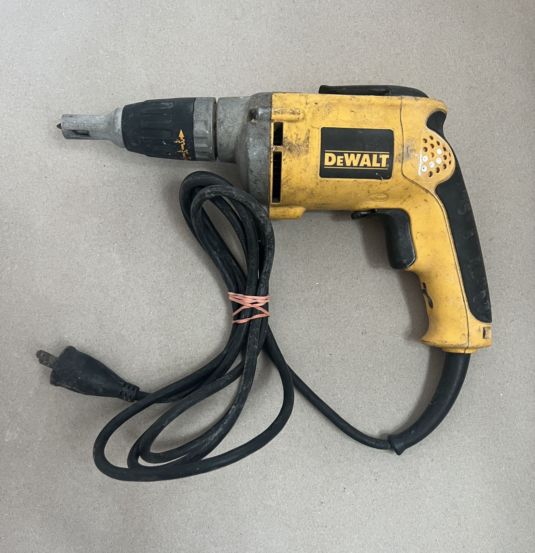 DeWalt DW272 VSR 6.3A 4000 RPM Drywall Screwdriver Type 5 Corded Electric Screw