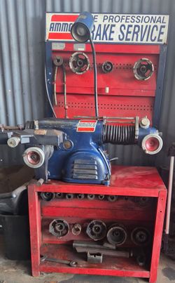 Brake lathe