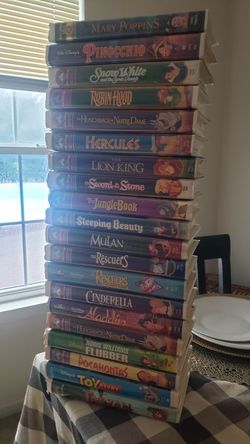Lot of 20 Disney VHS tapes