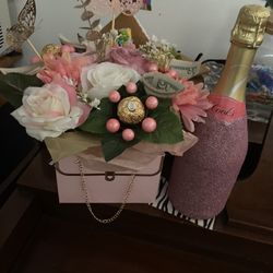 Bouquet Purse With Glittered Bottle Of Champagne