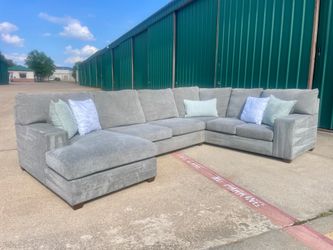 ✨ Seyer 3pc Sectional – $450 ✨