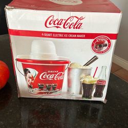 4 Quart Electric Ice Cream Maker