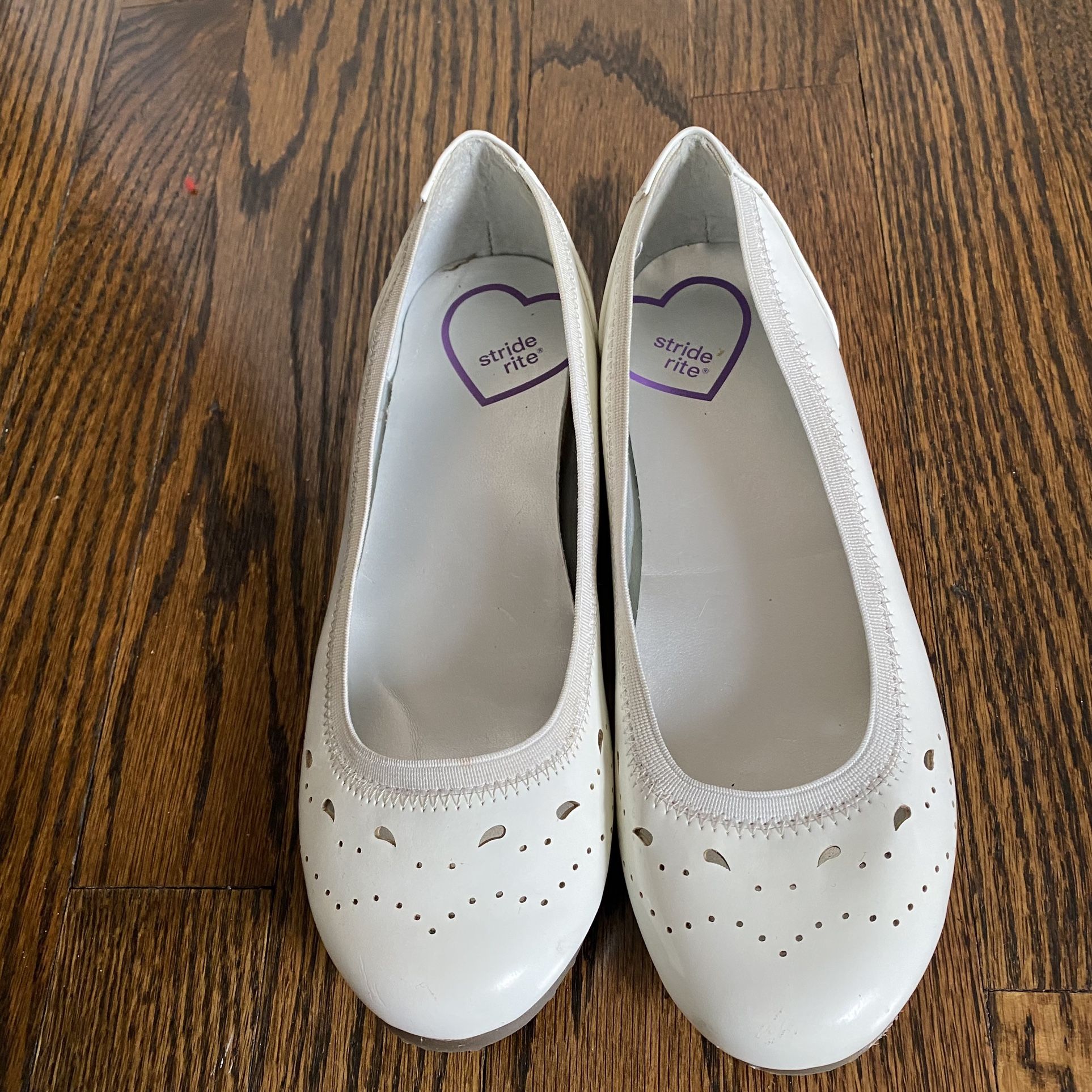Stride Rite White Ballet Flats Shoes Size 2.5