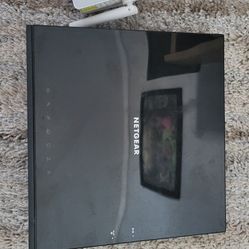 Netgear Wifi Wireless Router And Wifi Extender