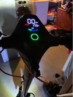 Black relayway electric scooter 32mph