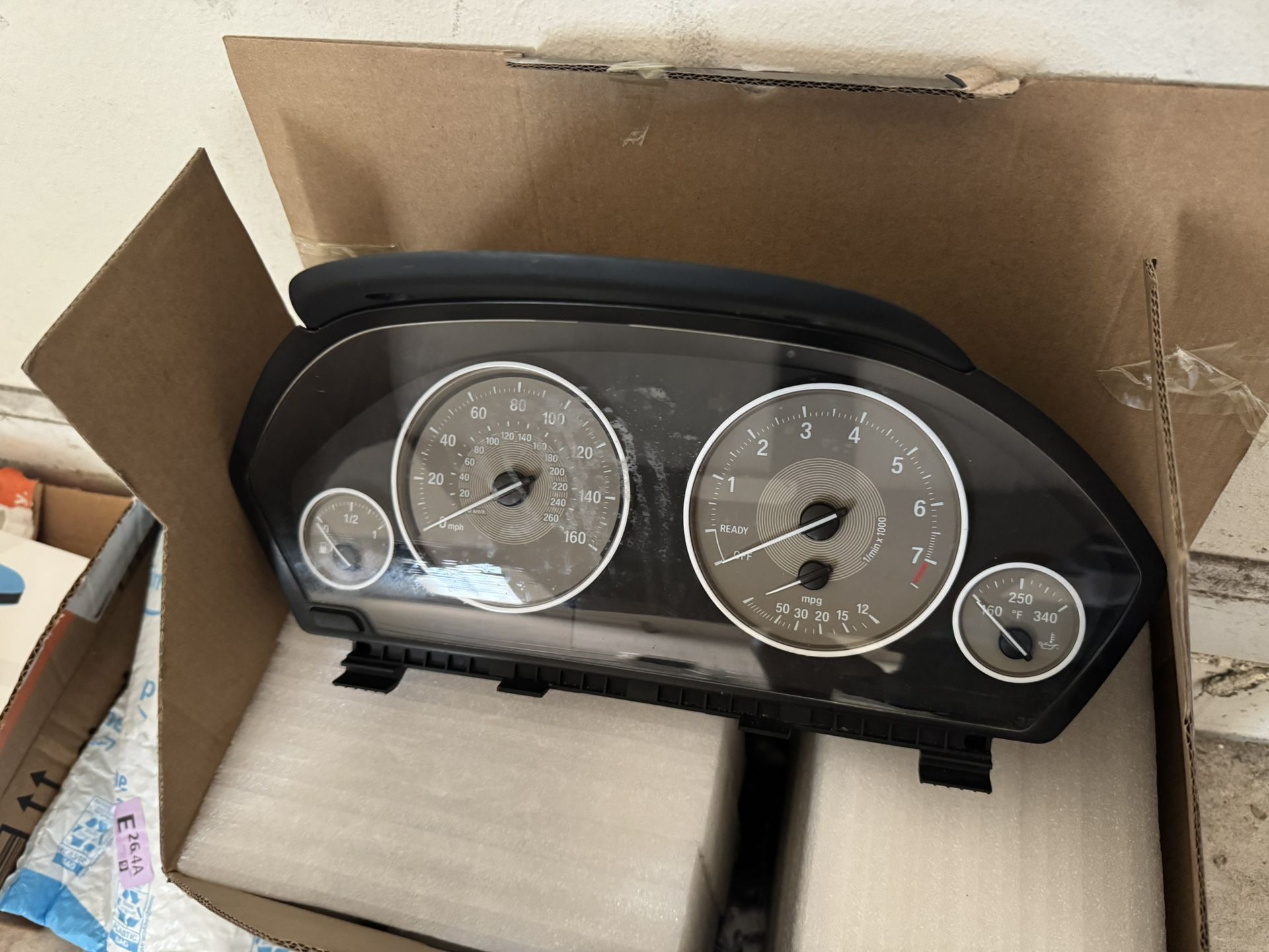BMW F30 Cluster