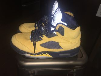 Jordan 5s Retro Michigan