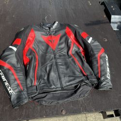 Dainese Avro 4 Jacket