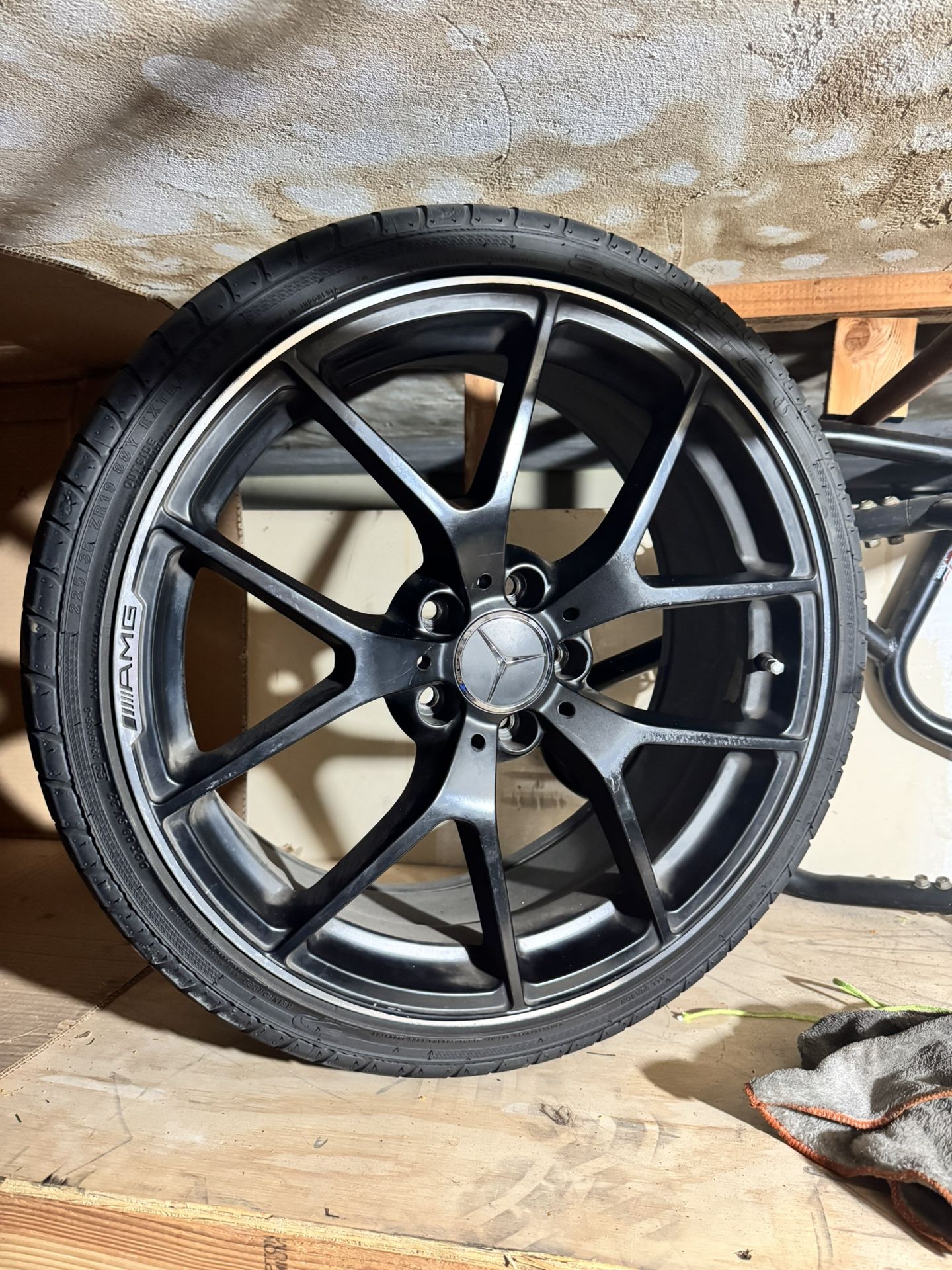 Mercedes Benz One Rim 19” AMG for Sale in Gardena, CA - OfferUp