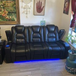For Sale: Luxury Reclining Couches – Like New!